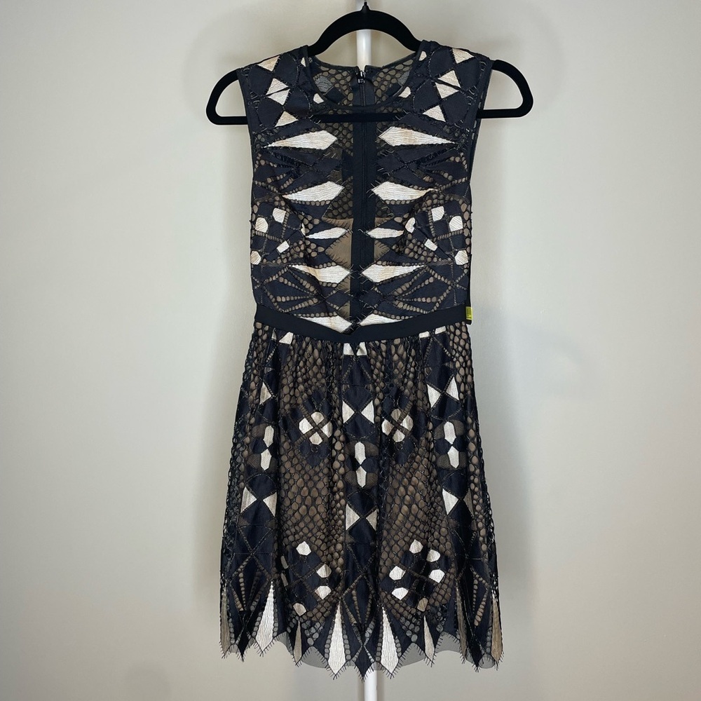 BCBG MaxAzria Black Lace Dress with Cream Underlay Size 0 - Picture 1 of 3